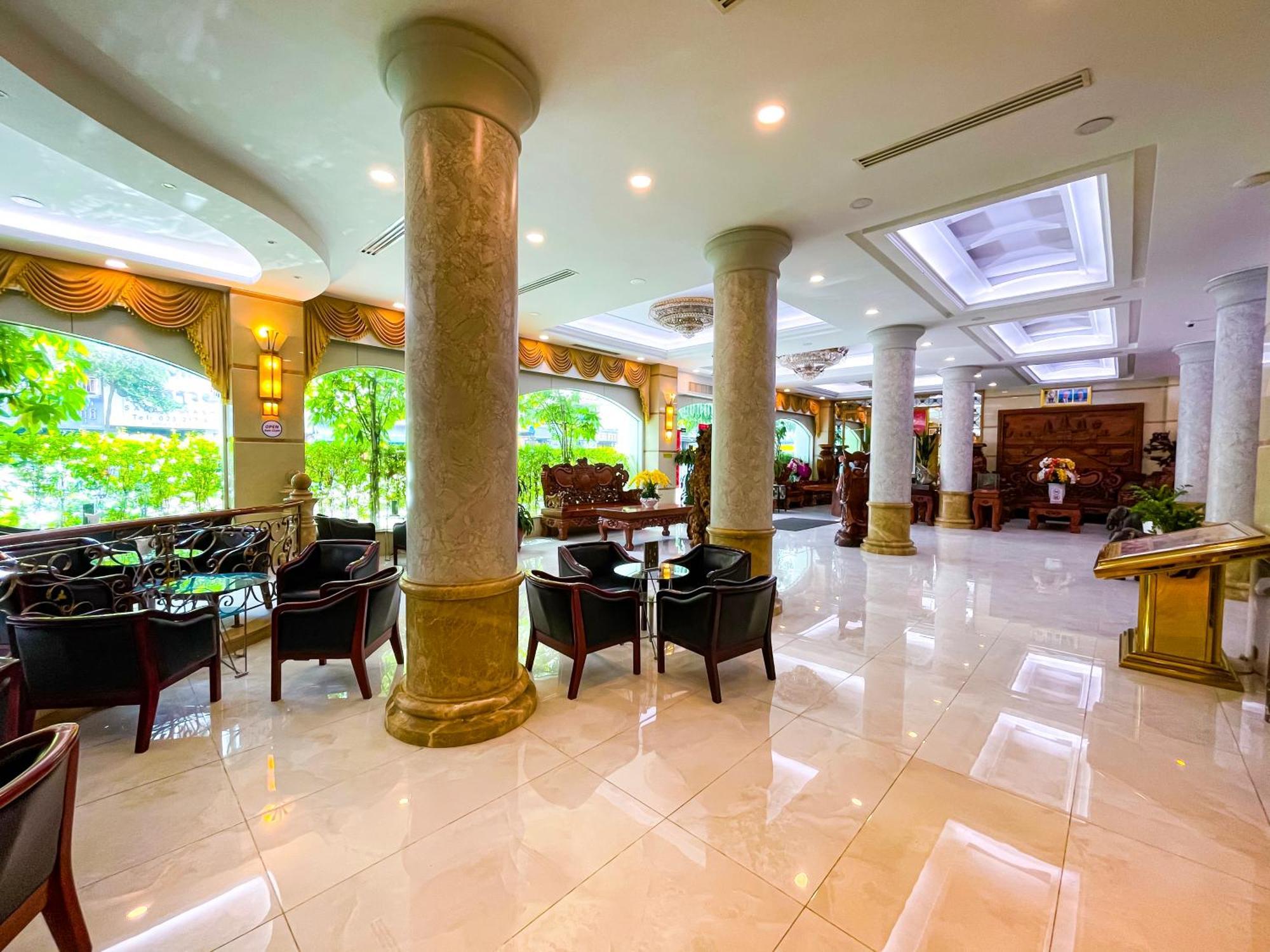 โรงแรม Sor 4*